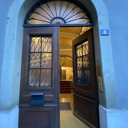 Joyce E Trieste, Casa Di E Lettere Διαμέρισμα *